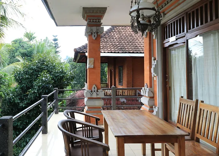 Guest house Rahayu House 2*