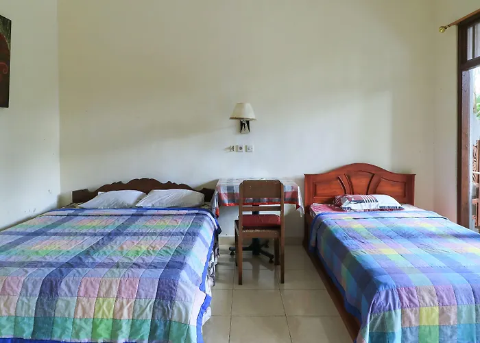 Guest house Rahayu House 2*