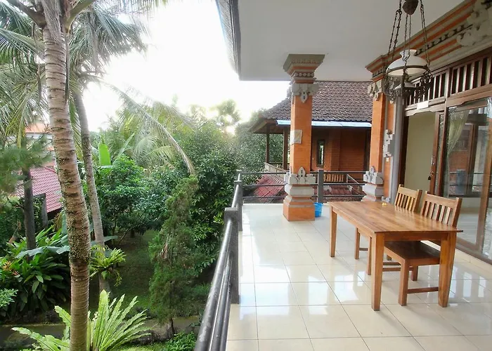 Rahayu House Guest house 2*